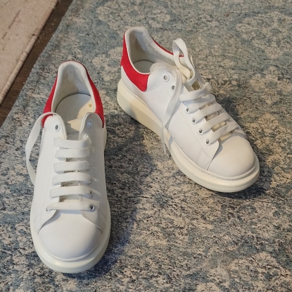 Mens Alexander McQueen White and Red Sneakers - Picture 1 of 7